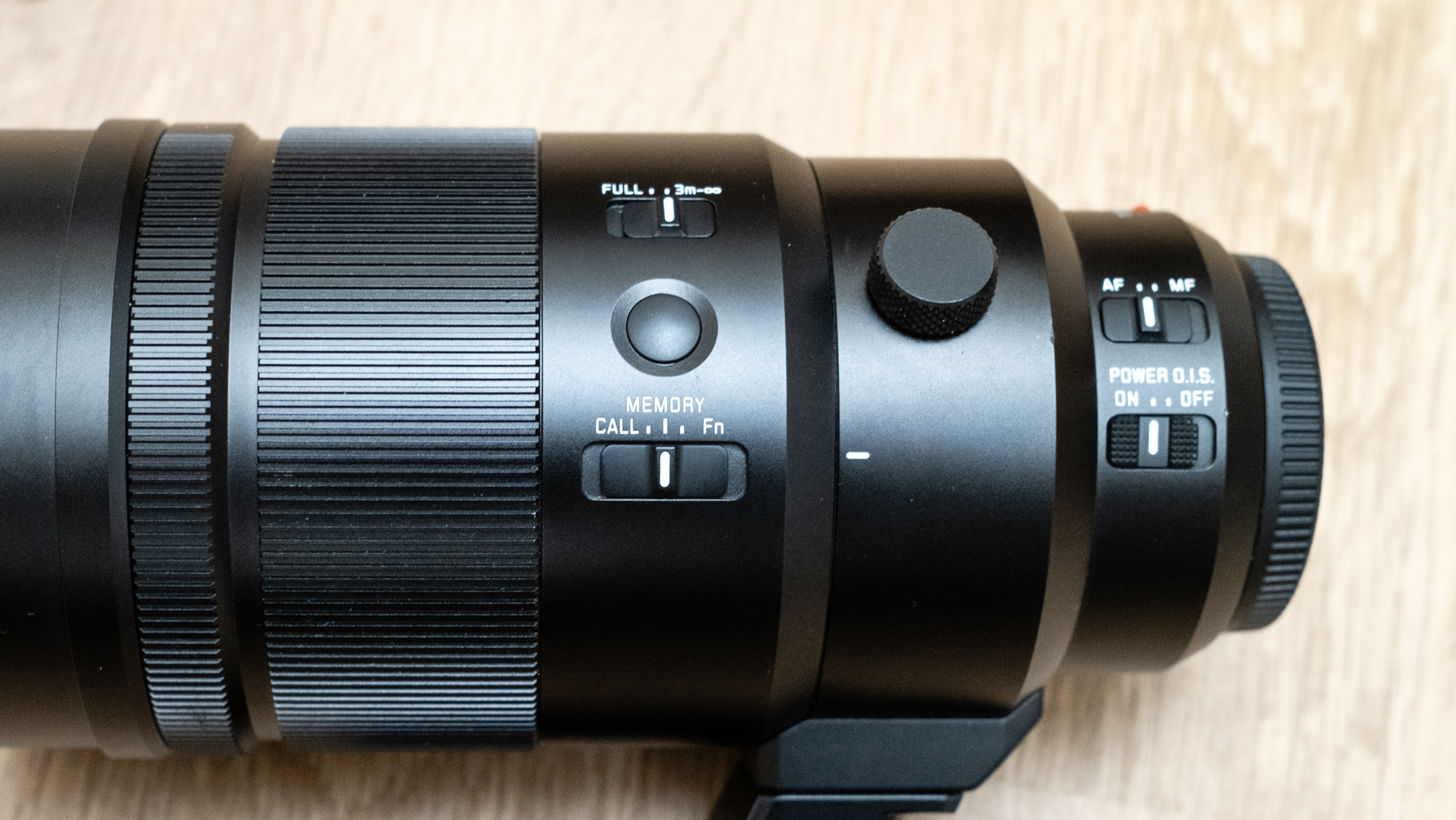 Panasonic Leica DG Elmarit 200mm f/2.8 POWER O.I.S.