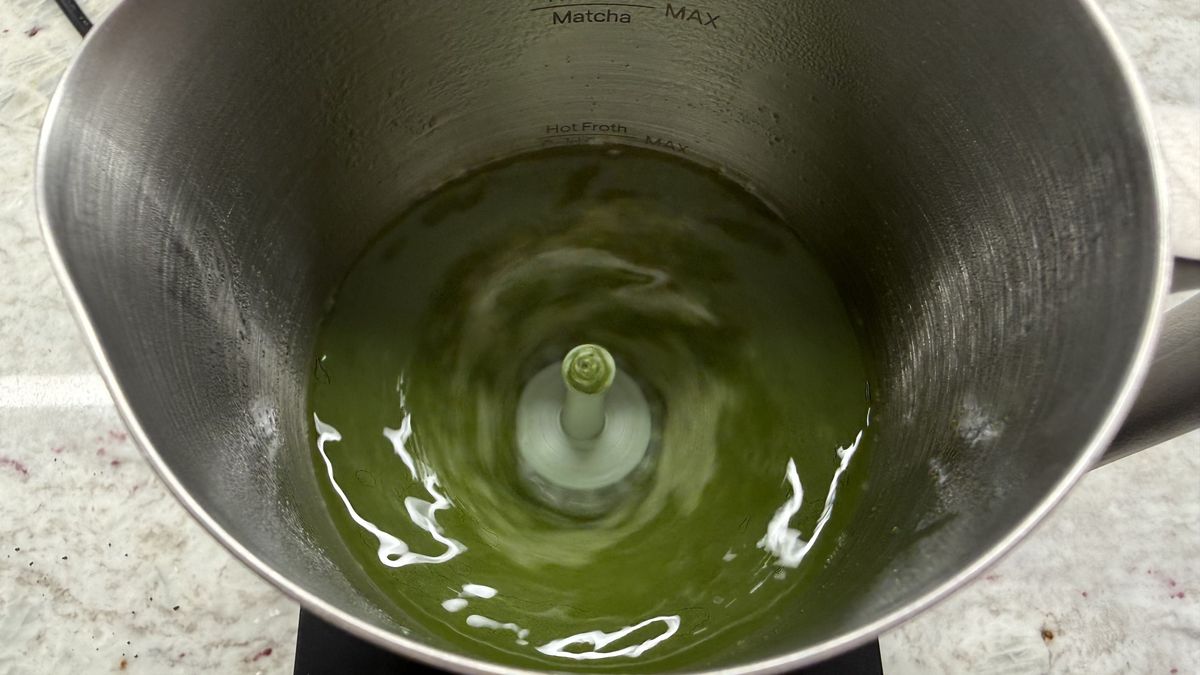 Terra Kaffe Aero making matcha