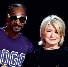 bffs - martha stewart and snoop dogg