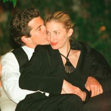 Photo of Carolyn Bessette-Kennedy and JFK Jr. in 1999