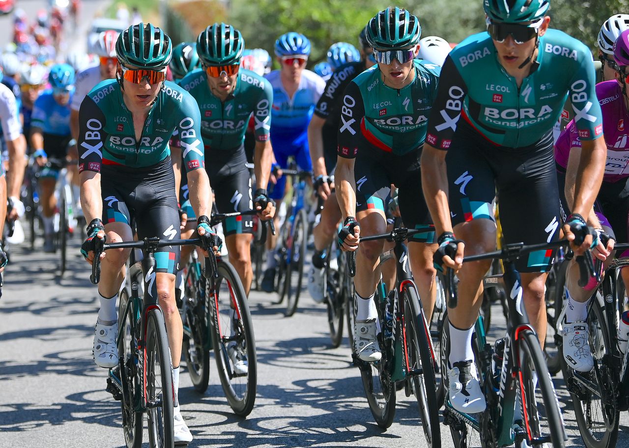 JESI, ITALY - MAY 17: (L-R) Wilco Kelderman of Netherlands and Jai Hindley of Australia and Team Bora - Hansgrohe compete during the 105th Giro d'Italia 2022, Stage 10 a 196km stage from Pescara to Jesi 95m / #Giro / #WorldTour / on May 17, 2022 in Jesi, Italy. (Photo by Tim de Waele/Getty Images)