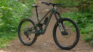 Privateer 161 enduro bike three quarter view