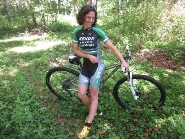 Mary McConneloug kitted up in her Kenda / Seven / NoTubes garb.