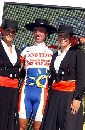 Leonardo Bertagnolli (Cofidis) trying to blend in with the locals