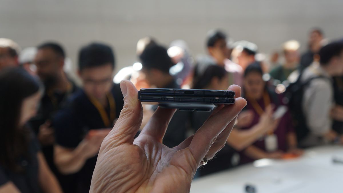 iPhone Duo Hands On