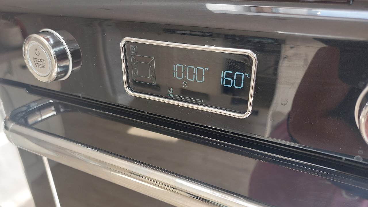 Smeg 10-in-1 Countertop Oven