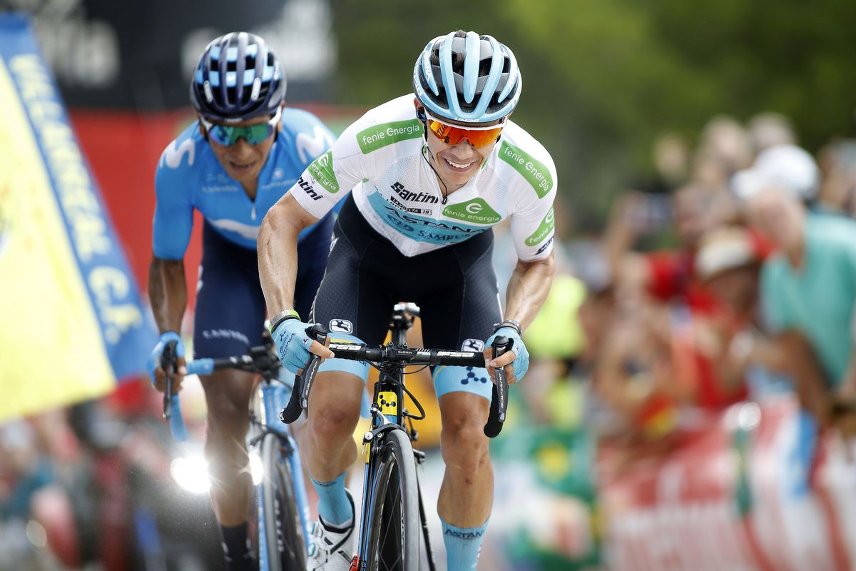 Lopez and Quintana go for the line a little behind Valverde and Roglic