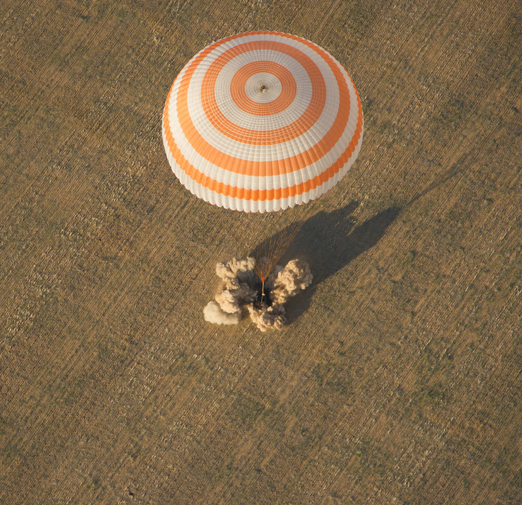 Expedition 32 Landing