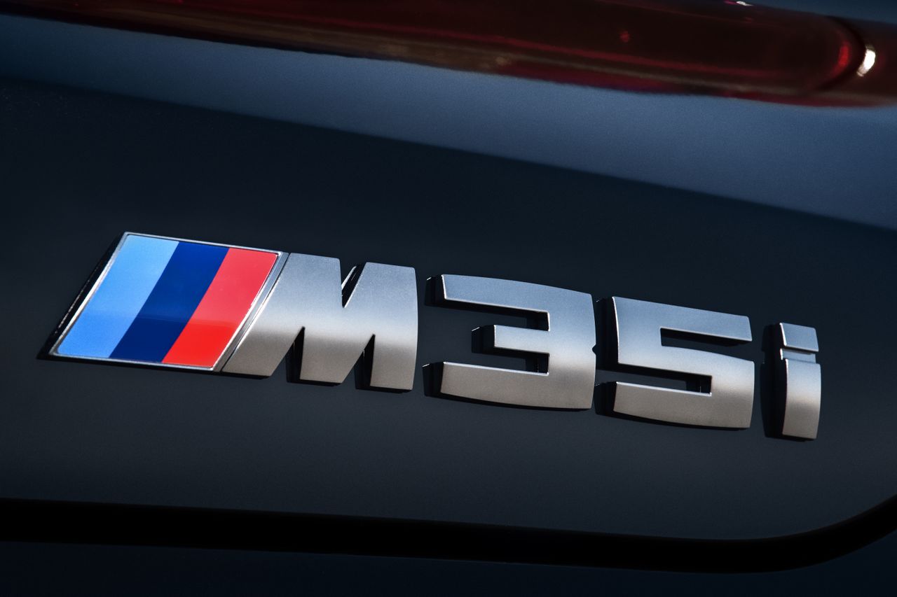 BMW M35i
