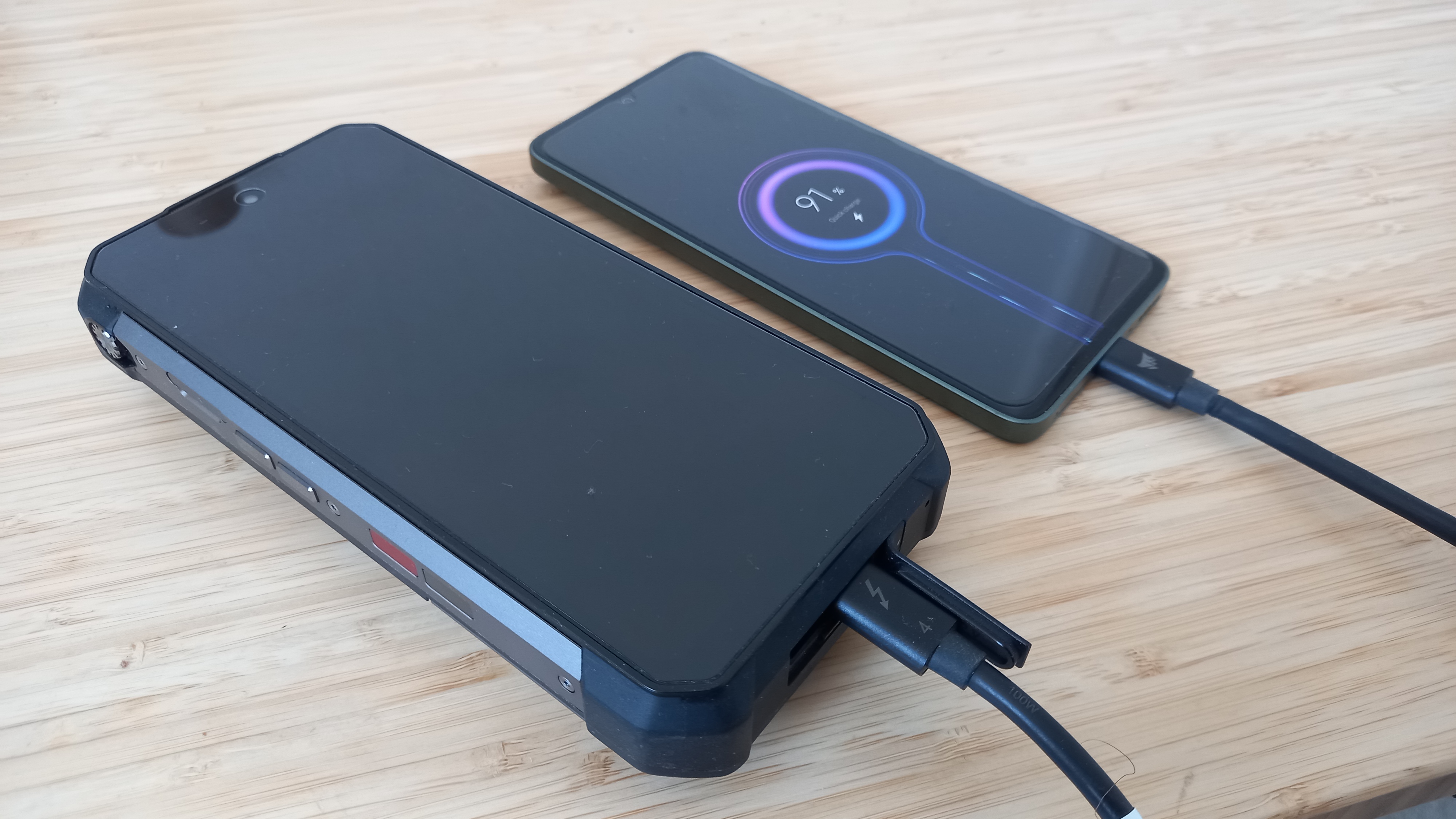 Tank 3 Pro charging another smartphone
