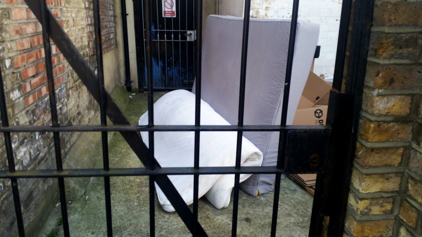 how-i-made-money-taking-instagram-photos-of-horrible-discarded-mattresses-1556669145-psTd-column-width-inline