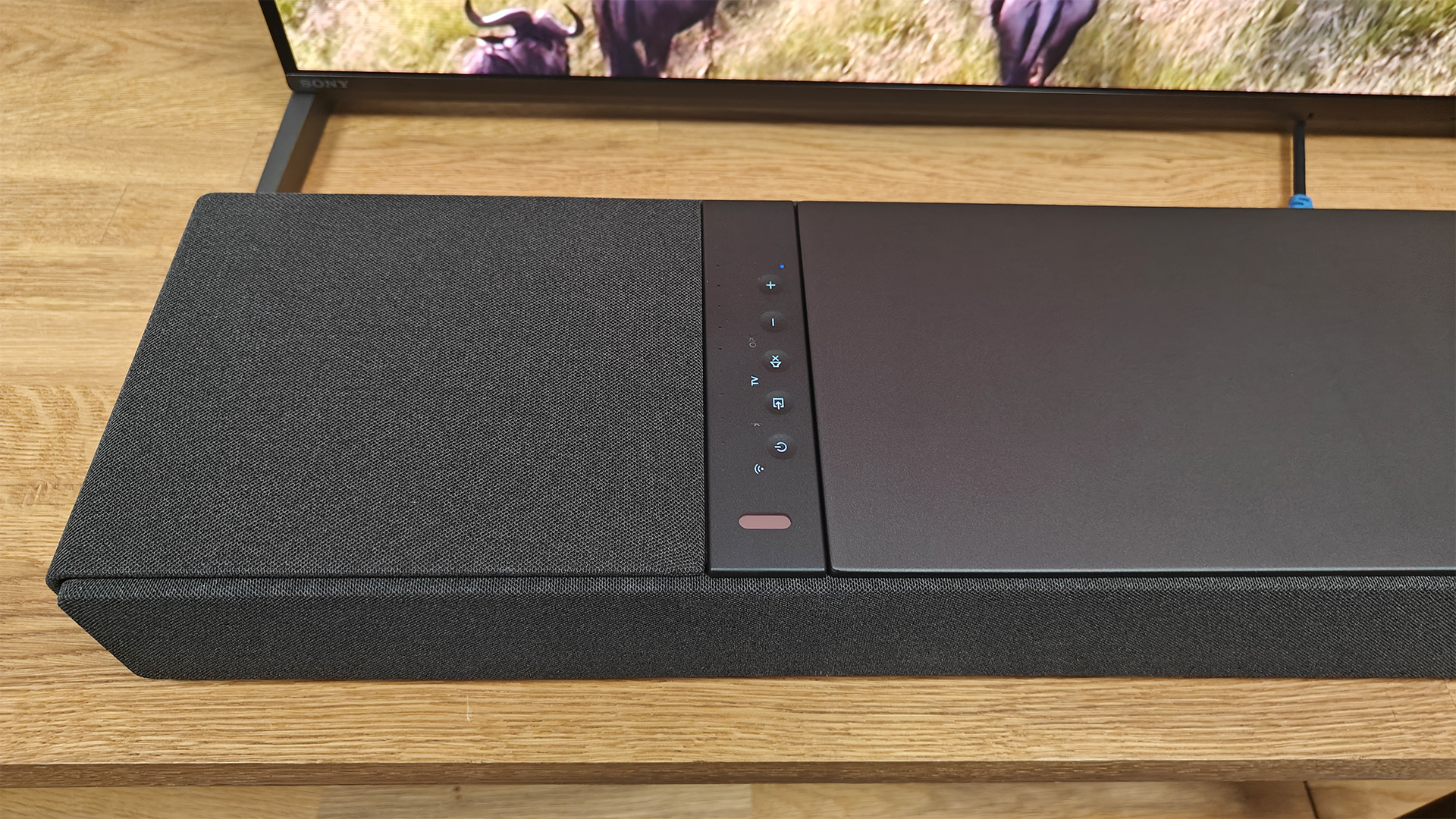 KEF XIO soundbar