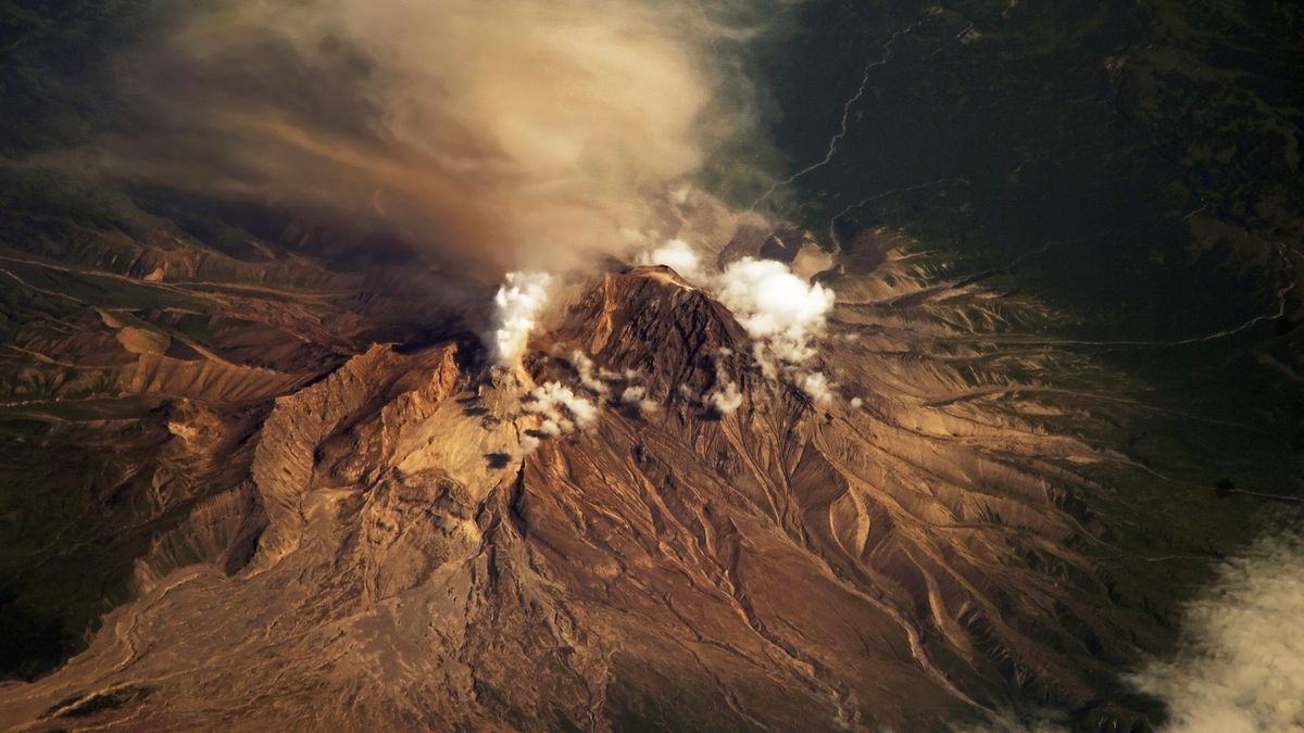 Satellites watch Russian volcano erupt and blanket villages in ash