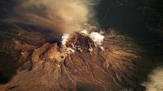 an image of the Shiveluch volcano as seen from the International Space Station in 2007
