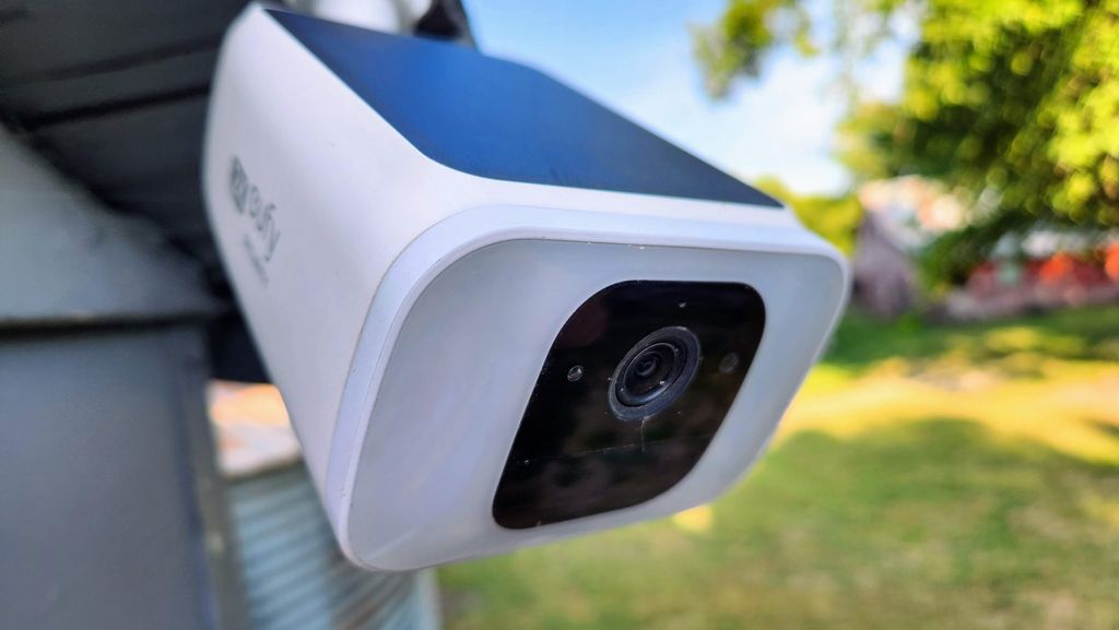 Arlo Pro 3 Floodlight Camera review You'll see it all day or night