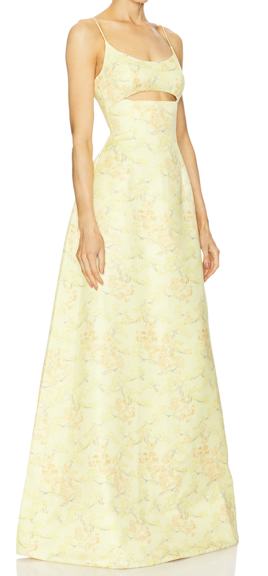 Sau Lee, Marie Gown