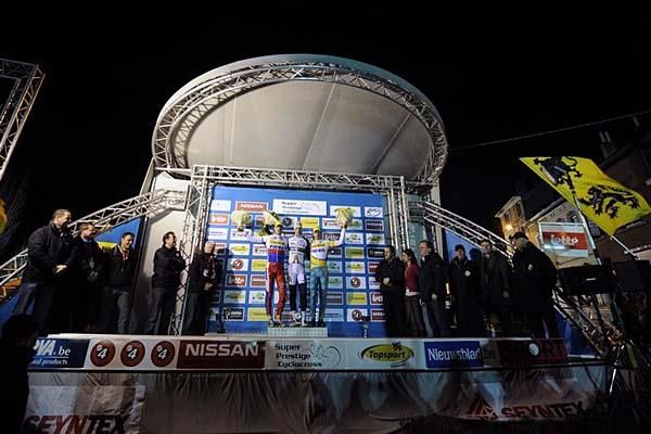 Elite men's podium: Zdenek Stybar (Telenet Fidea), Niels Albert (BKCP Powerplus), Kevin Pauwels (Telenet Fidea)