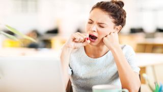 woman yawning no sugar diet