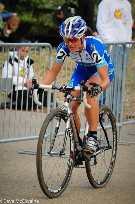 Katerina Nash (Luna Pro Team) had a good gap with one lap to go