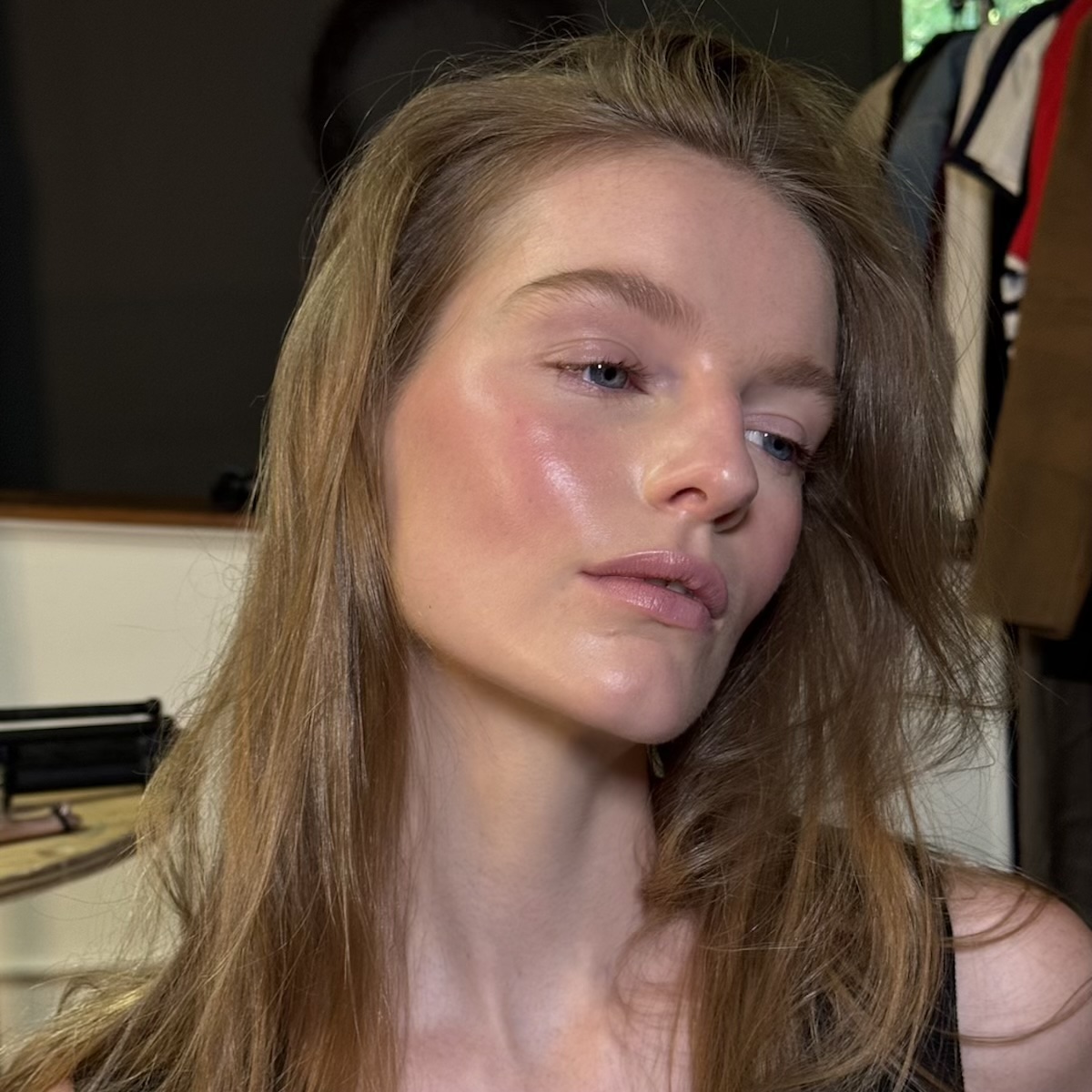 Water-splashed blush