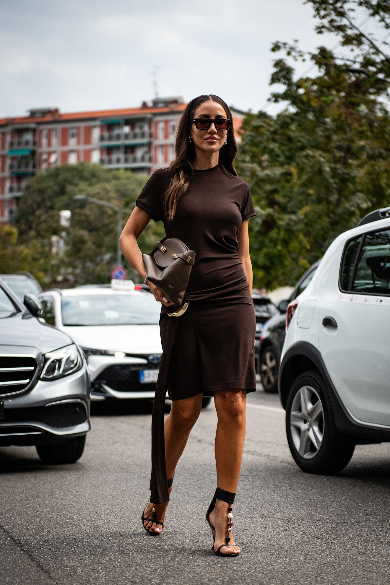 G676dzK92Wdoqp2H3D6do9-320-80 私はブルーミングデールのファッション ディレクターで、イタリアから帰ってきたところです—あなたのワードローブをよりシックにする 5 つのトレンド