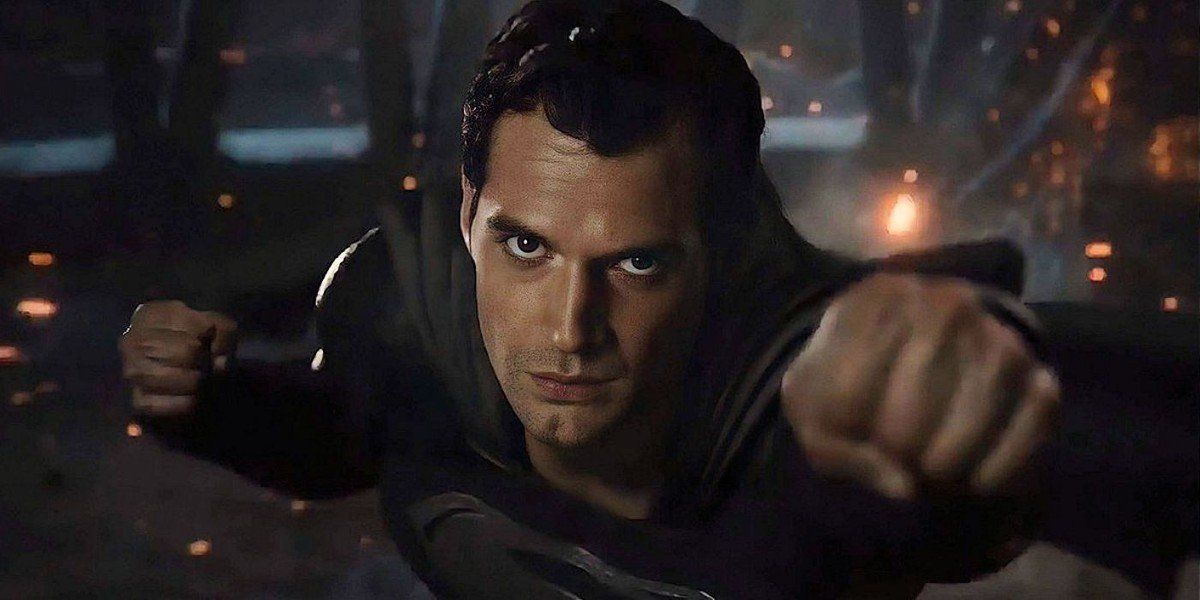 Superman (Henry Cavill) flies into action in Zack Snyder&#039;s Justice League (2021)