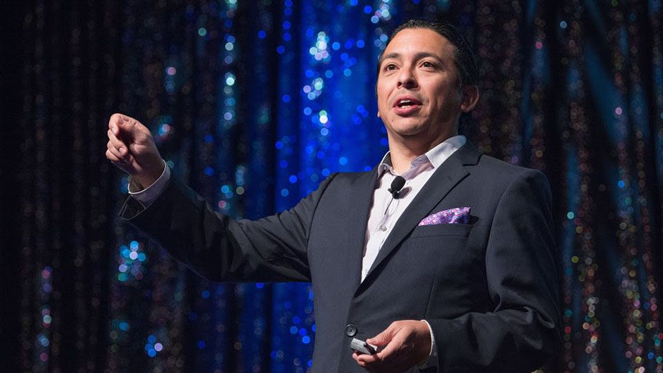 AI Futurist Brian Solis on stage. 