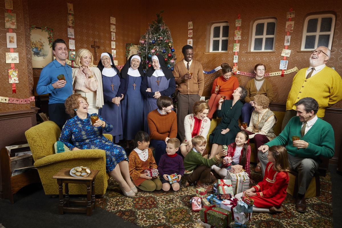 The Call the Midwife cast posing for the Call the Midwife Christmas special 2023