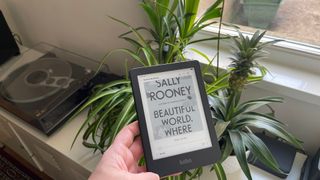 Kobo Clara 2E review: price