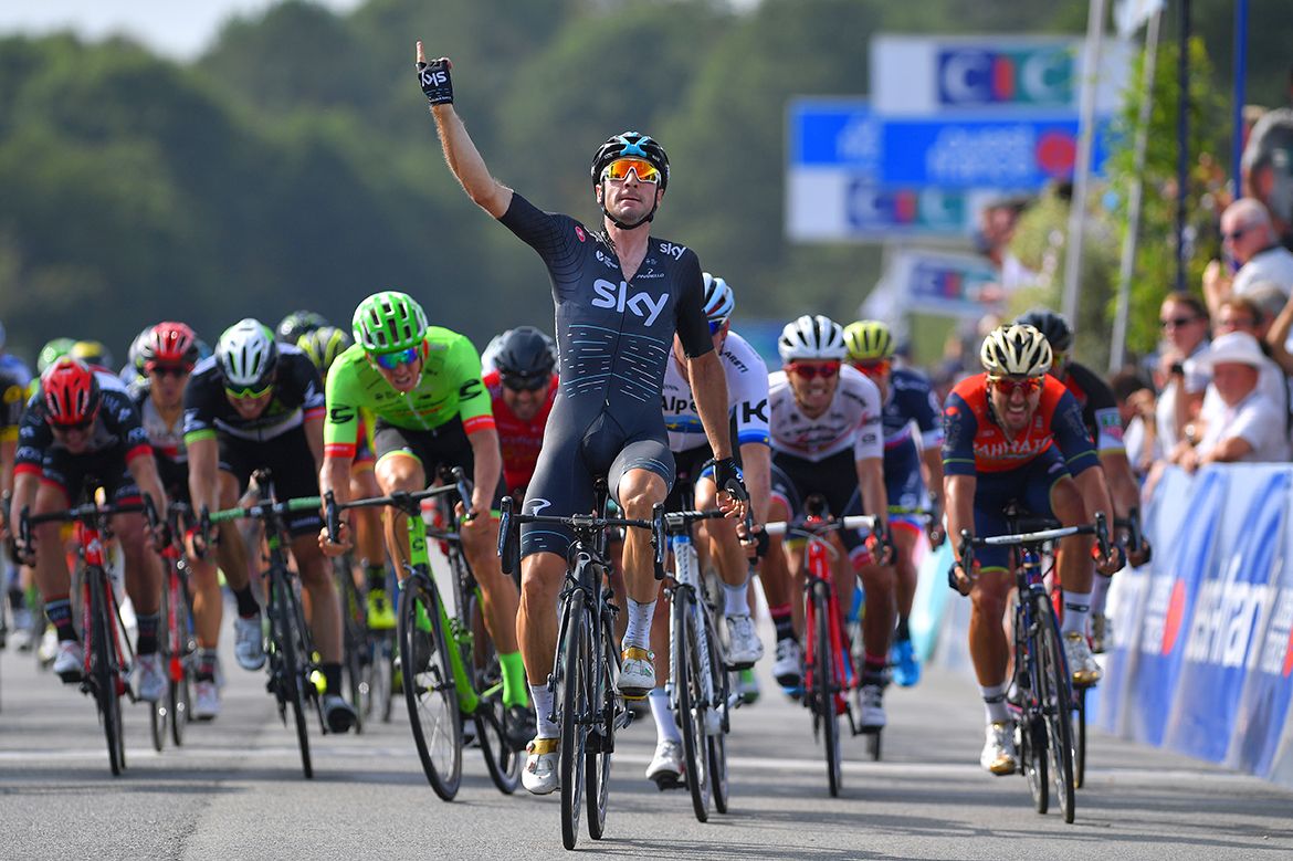 Elia Viviani celebrates a Bretagne Classic victory.