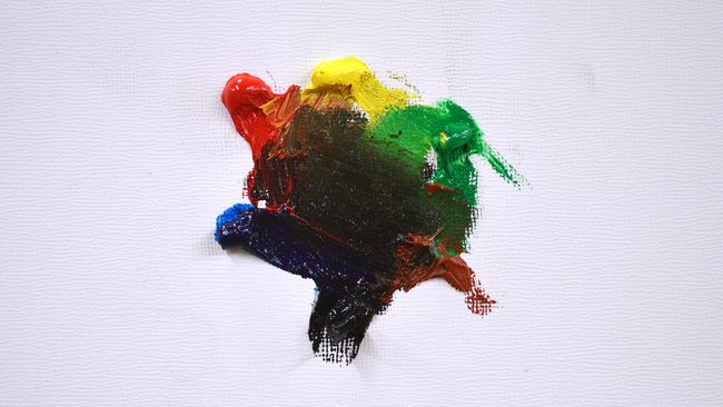 percikan warna cat