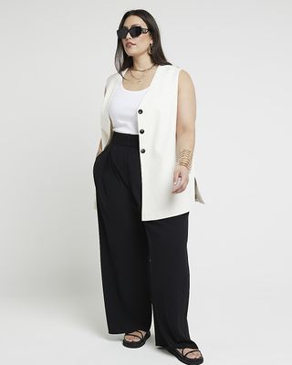 River Island, Plus Black Wide Leg Pleated Trousers