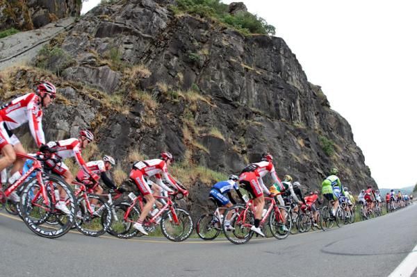 Bissell rode back in the peloton today, but it didn't pay off with many of its riders experiencing crashes.