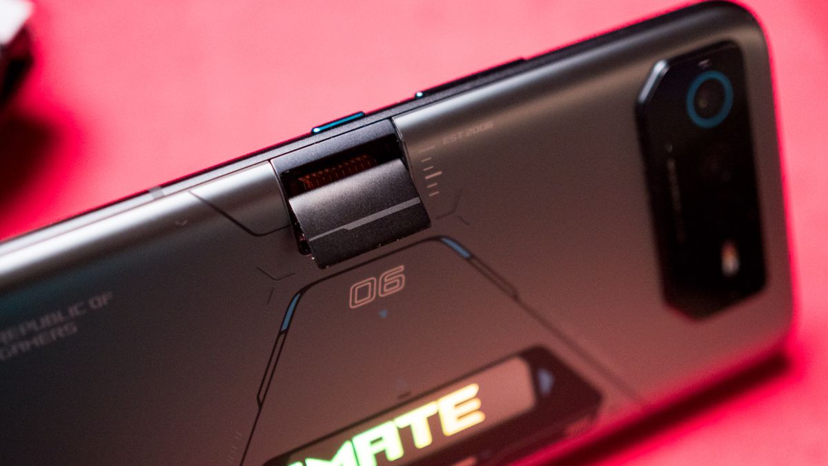 ASUS ROG Phone 6D Ultimate review