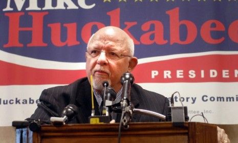 Seasoned Republican political strategist Ed Rollins, seen here during Mike Huckabee&amp;#039;s 2008 presidential campaign, has joined Rep. Michele Bachmann&amp;#039;s (R-Minn.) team.