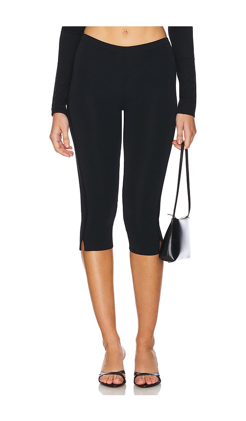 Maxine Capri