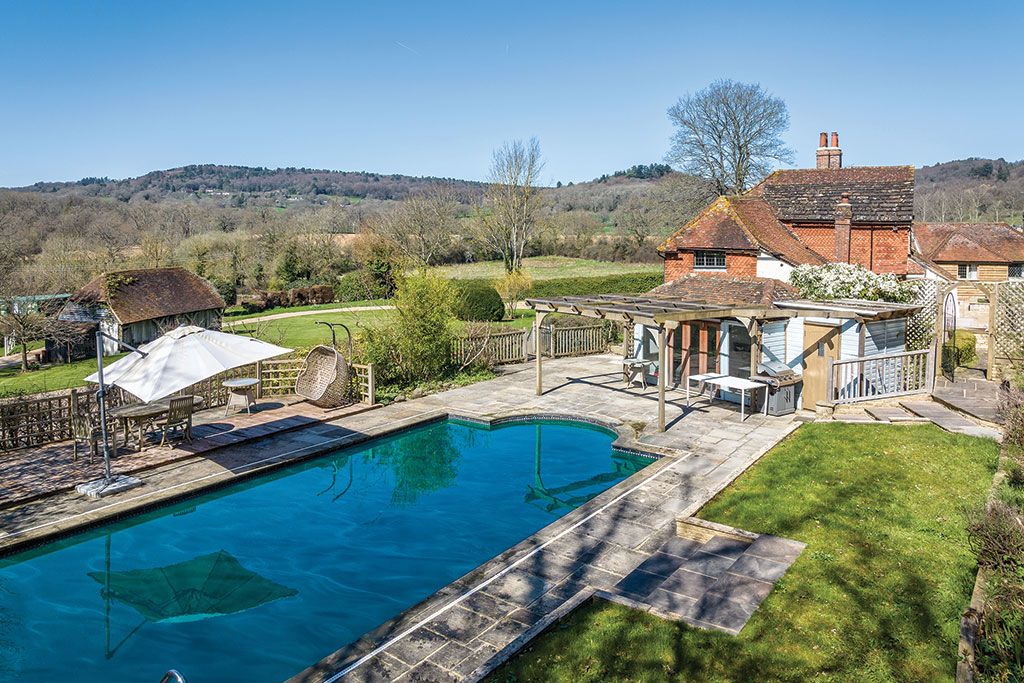 House for sale – Losely Farm, Ewhurst, Cranleigh, Surrey.