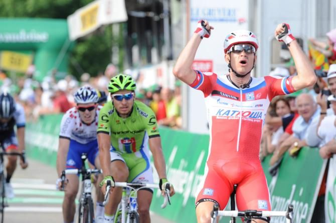 Alexander Kristoff (Katusha) won stage 5 ahead of Peter Sagan (Cannondale) and Arnaud Demare (FDJ)