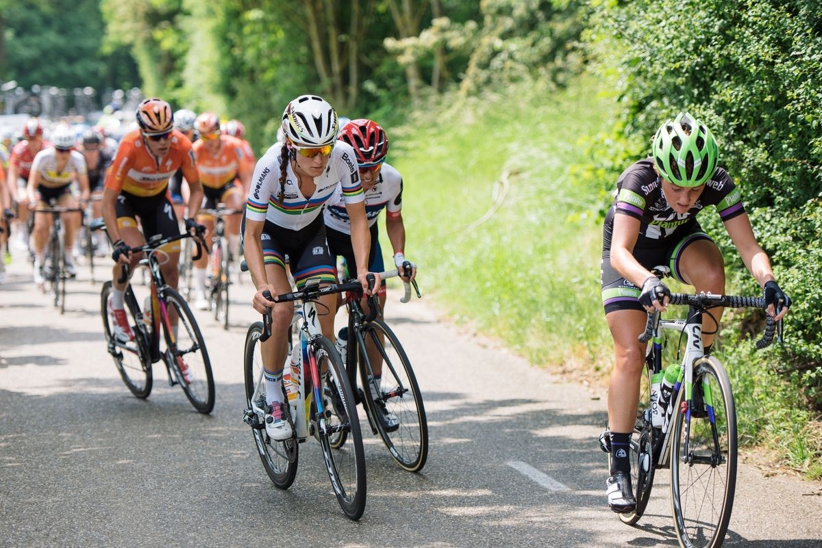 Armitstead hunts down Floortje Mackaij