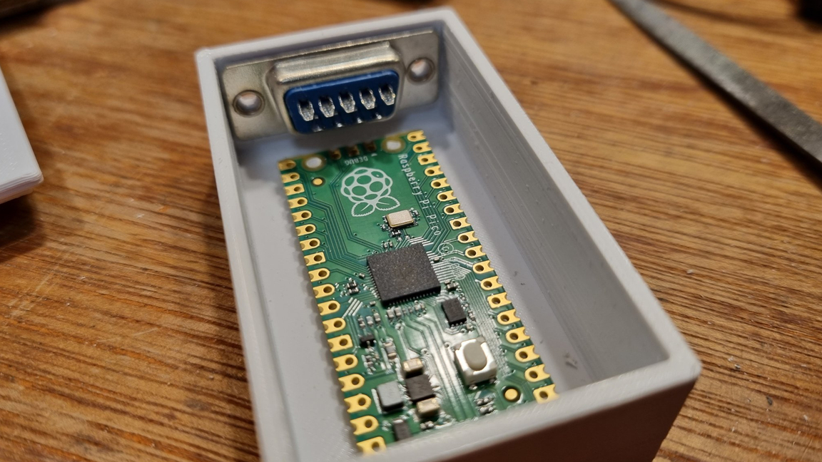 Raspberry Pi Pico Converts Retro Controllers To USB | Tom's Hardware