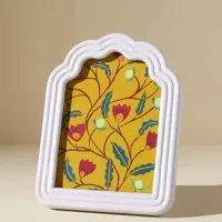 4. Clara Frame: