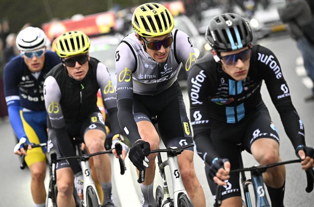 The early break of the 2023 Amstel Gold Race