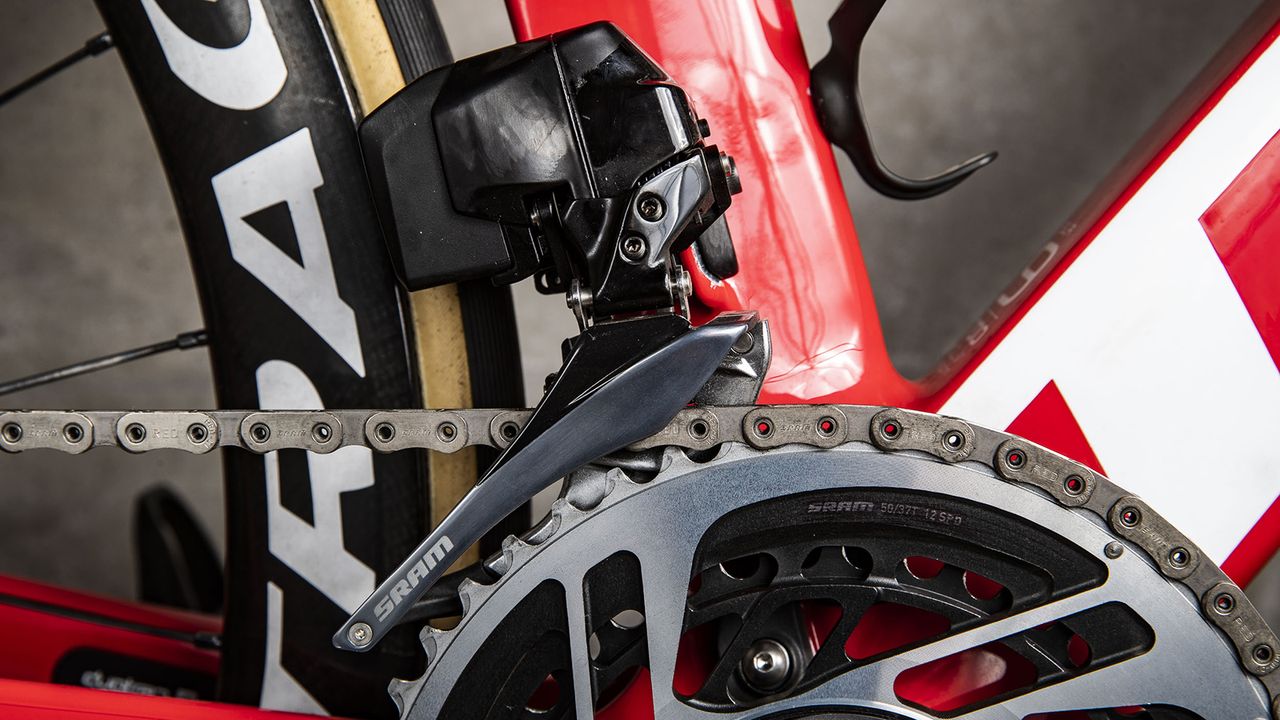 A look at the new SRAM Red eTap AXS front derailleur