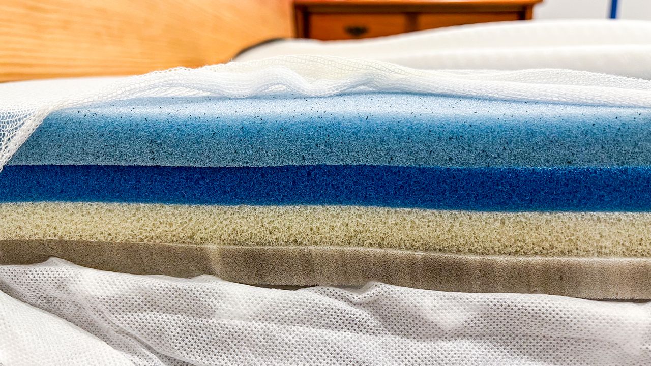 The fused foam layers inside the Emma Luxe mattress