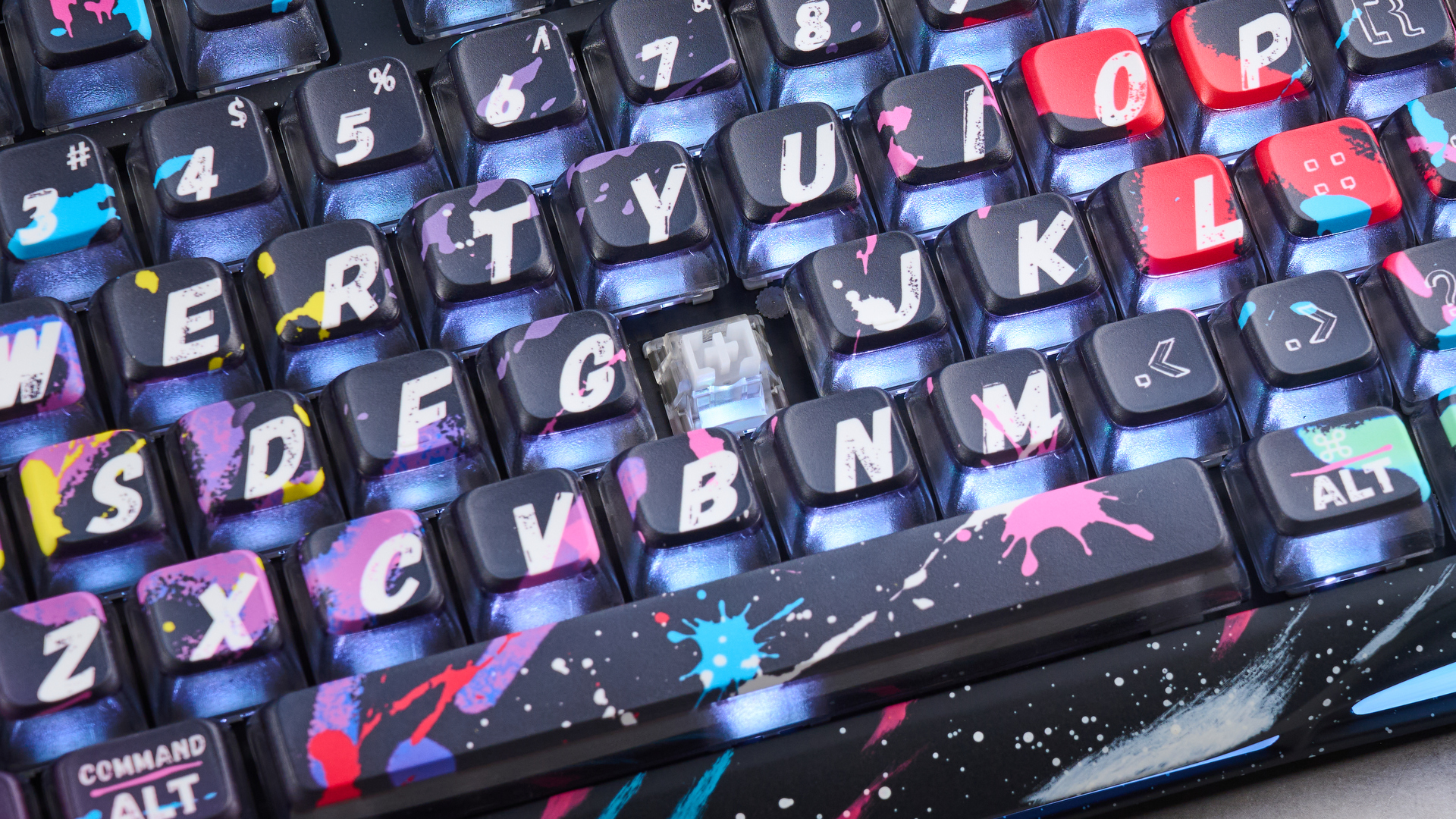 A Neon Graffiti GravaStar Mercury V75 Pro HE Hall Effect keyboard