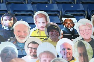 prince harry spotted oxford football game