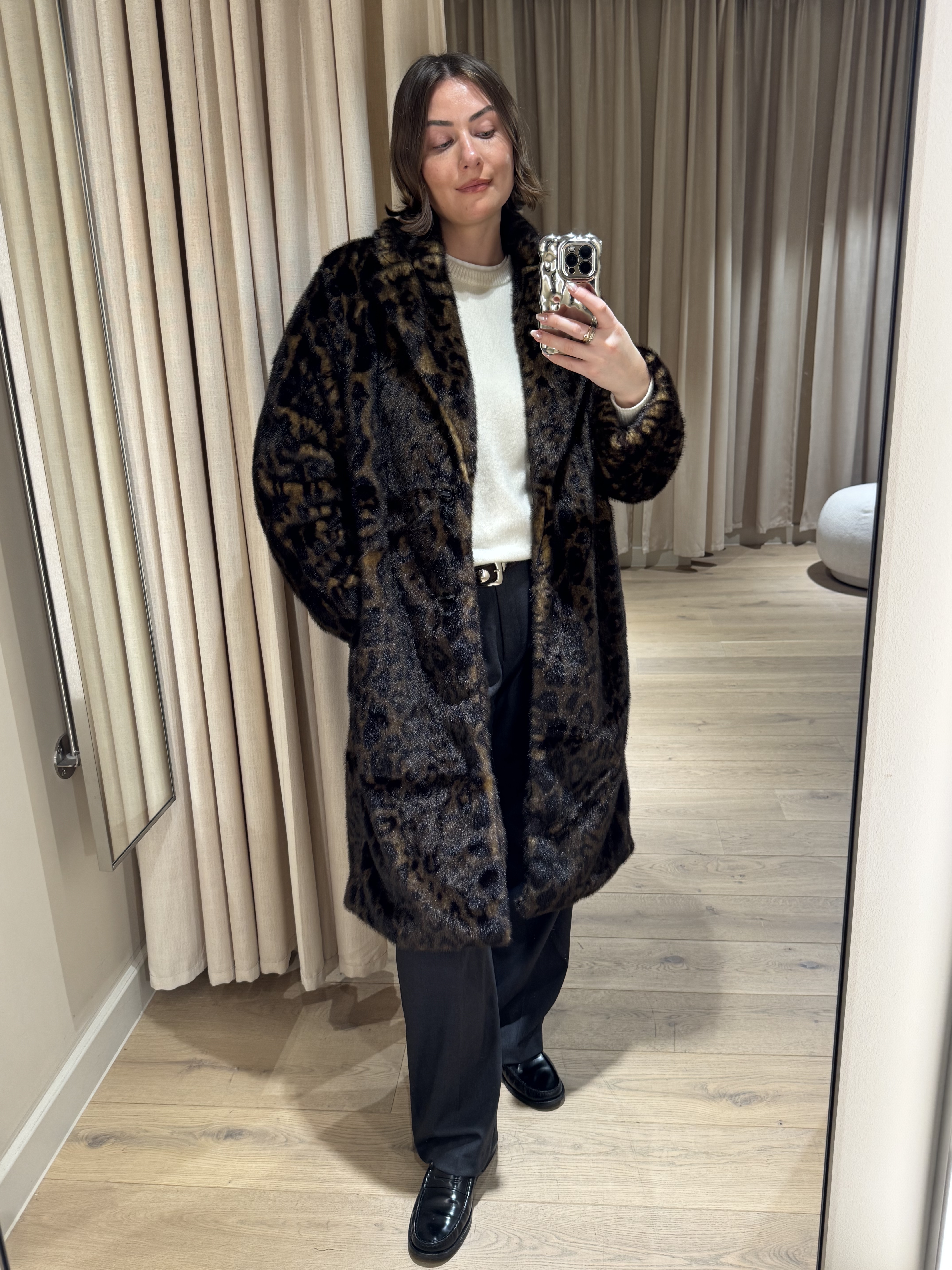 Sophie Robyn Watson wearing a coat from H&amp;amp;M.