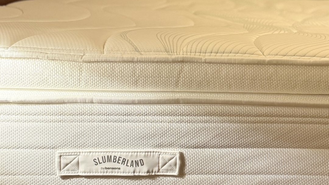 Bensons for Beds Slumberland Air 9.0 Memory Mattress