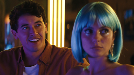 alex and poppy in people we meet on vacation