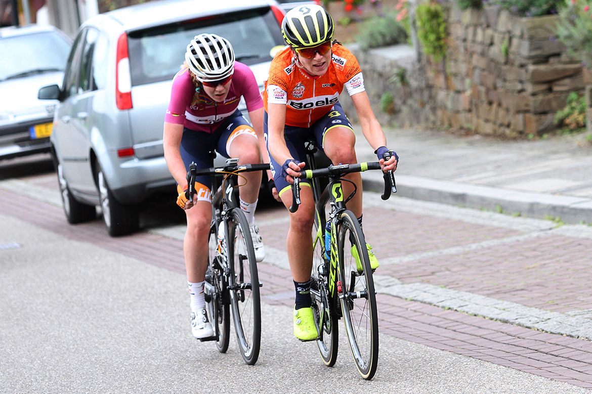 Anna van der Breggen and Annemiek van Vleuten on the move at the Boels Ladies Tour